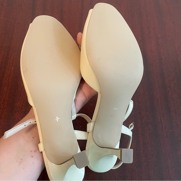 NWOT Tuckernuck Pearl Patent Sterling Tan Beige T Strap Heels - Picture 8 of 9